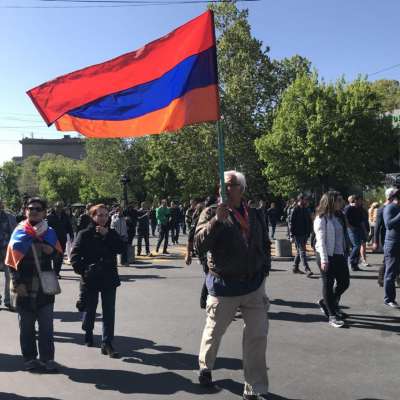 100-ზე მეტი ადამიანი დაშავდა ერევანში, პარლამენტთან მომხდარი დაპირისპირებისას