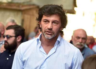 "პოლიტიკურ პლასტელინს არა მგონია რაიმე პრობლემა ჰქონდეს სხვადასხვა პარტიებთან მიკედლების, მათ შორის სააკაშვილთანაც"