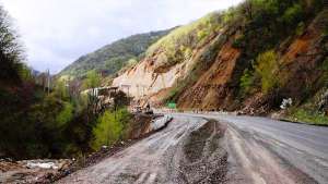 გაწმენდითი სამუშაოების გამო, რიკოთის უღელტეხილზე მოძრაობა დროებით იზღუდება