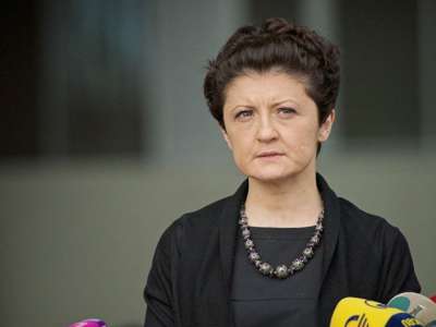 "აღმოჩნდა, რომ მიხეილ სააკაშვილი ჩვენი კომისიის სხდომებს ცალი თვალით მაინც უყურებს"- თეა წულუკიანი