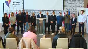 &bdquo;ნაციონალური მოძრაობის&ldquo; წევრების ნაწილი პარტიის თავმჯდომარის და პოლიტსაბჭოს არჩევნების ჩატარებას ითხოვს