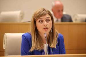 "ვფიქრობ, ირაკლი კობახიძე ბერლინში მოისმენს იმ სავარაუდო დღის წესრიგს, რომელიც დასავლეთში ახლა &bdquo;ქართული ოცნების&ldquo; წინააღმდეგ მწიფდება და აქედან გამომდინარე გააგრძელებს ქმედებებს ბიძინა ივანიშვილი" -  თეონა აქუბარდია