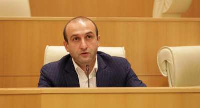 ,,ხალხი უნდა დაფიქრდეს, ირჩევს თუ არა მათ, ვისაც &bdquo;ნაცებთან&ldquo; ბრძოლის ფარგლებში შეუძლია ქვეყნის ინტერესების გაწირვა"- იაგო ხვიჩია