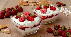 მარწყვის  დესერტი