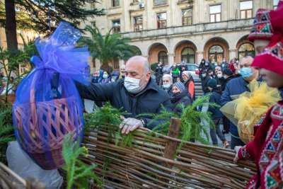 ქუთაისში ალილოს ტრადიციული მსვლელობა გაიმართა