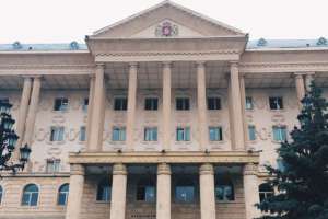 სასამართლომ პატიმრობაში დატოვა 4 ოქტომბრის საქმეზე დაკავებული კიდევ ათი ადამიანი