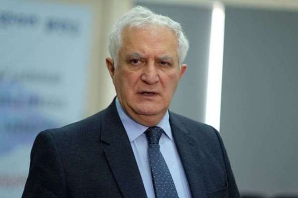 “ასეთი ტიპის მოპყრობა, რაც ვნახეთ, დაუშვებელია, ერის სირცხვილია, სამედიცინო საზოგადოების შეურაცხყოფაა - როდემდე უნდა გაგრძელდეს ასეთი ძალადობა მოსახლეობაზე?” - ამირან გამყრელიძე ვაჟა გაფრინდაშვილის დაკავებაზე