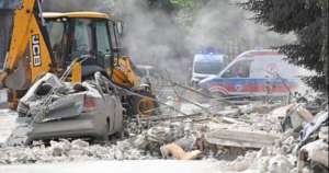 რუსებმა სუმის ცენტრი დაბომბეს &ndash; 3 ადამიანი დაიღუპა, 20 კი დაშავდა