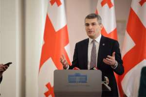 &ldquo;გვაქვს მოლოდინი, რომ ურთიერთობები ისეთ ფაზაში გადავა, სადაც სახვეწარი აღარ გაგვიხდება მოქალაქეებისთვის ვიზები, პირდაპირი ფრენები და აქ დავრწმუნდებით, რომ მართლაც გადაიტვირთა ურთიერთობები&rdquo; - მამუკა მდინარაძე საქართველო-აშშ-ს ურთიერთობაზე