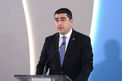 ,,ის, რომ ევროკავშირი დიდია და ჩვენ იქ გაწევრიანება გვსურს, არავის აძლევს უფლებას, აგვიკრძალოს, გავაკრიტიკოთ ის, რაც კრიტიკას იმსახურებს&quot;- შალვა პაპუაშვილი