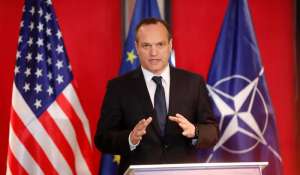 " ჩვენთვის არ არის მნიშვნელოვანი ვინ დასანქცირდება, მნიშვნელოვანია ქვეყანა გადარჩეს - ის ფაქტი, რომ გაწევრიანებასთან დაკავშირებით მოლაპარაკებები ვერ და არ გაიხსნება, უკვე არის სანქცია, რაც &bdquo;ოცნებამ&ldquo; ქვეყანას გამოუწერა " - პეტრე ცისკარიშვილი