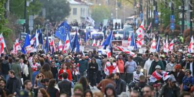 რატომ არ ერთვება აქტიურად ოპოზიცია პროტესტში - გაზაფხულის მოლოდინი