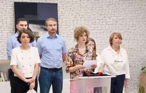 “ანტიკორუფციული ბიუროს წერილი მივიღეთ, რომლითაც ე.წ. უცხოური აგენტების რეგისტრაციის შესახებ კანონის დარღვევას გვედავებიან და სისხლისსამართლებრივი პასუხისმგებლობით გვემუქრებიან  - რუსული კანონებით ცხოვრებას არ ვაპირებთ” - ექვსი არასამთავრობო ორგანიზაც