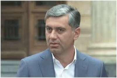"პოლიტიკოსებს ნუ უყურებთ როგორც დედისერთა შვილის მშობლები" - ირაკლი ოქრუაშვილი