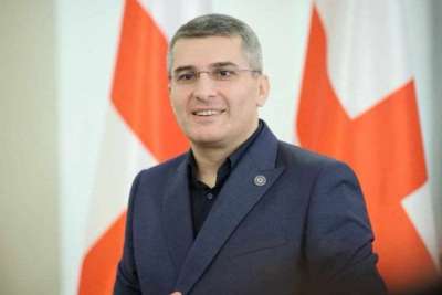 &ldquo;ჩვენი ინფორმაციით, აპირებენ ისეთი პროვოკაციის დაგეგმვას, რაც გამოიწვევს მძიმე ემოციებს ადამიანებში &ndash; არავის ვურჩევ ამის არათუ გაკეთებას, გაფიქრებასაც კი, იმიტომ, რომ ძალიან მძიმე პასუხს მიიღებენ&rdquo; - მამუკა მდინარაძე 4 ოქტომბრის აქციაზე