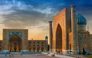 უზბეკეთი COVID-19-ით ინფიცირებულ ტურისტებს კომპენსაციის სახით $3000 გადაუხდის