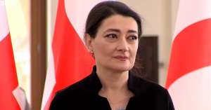 ,,თავად რატომ არ დაურეკა მანჩო გიორგობიანმა მისთვის სანდო პატრულს?! მნიშვნელოვანი კითხვაა და ლეგიტიმური&rdquo; &ndash; თაკო ჩარკვიანი