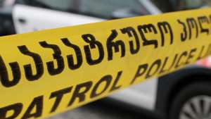 თბილისში, საბურთალოზე ორმა ახალგაზრდამ ერთმანეთი ცივი იარაღით დაჭრა