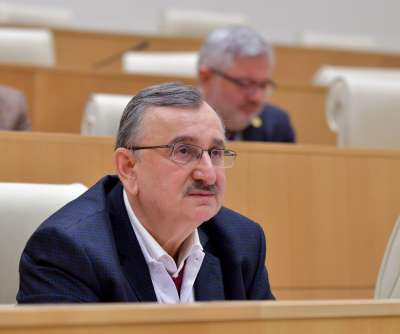 "საკითხი მარტივადაა, შოთაძეს ერთი წლის შემდეგ გასდის ვადა - &bdquo;ქართული ოცნება&ldquo; თადარიგს და არჩევნებში დამარცხების შემთხვევაში გენპროკურორის თანამდებობაზე თავისი კაცი ეყოლება" - რომან გოცირიძე