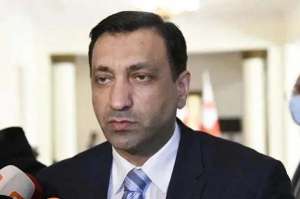 &#039;&#039;ყოველი თვე 2024 წლამდე ქვეყნისთვის საზიანოა ამ ხელისუფლების პირობებში - პარტიებმა უნდა მოითხოვონ ვადამდელი არჩევნები&#039;&#039; - ლევან ბეჟაშვილი