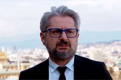 &quot;რატომ უნდა მადარდებდეს თეა წულუკიანის მოგონილი ზღაპარი? არ მადარდებს!&quot; - ნიკა გვარამია