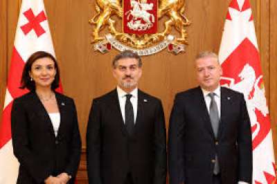 საქართველოს პრეზიდენტი მიხეილ ყაველაშვილი იტალიასა და ყაზახეთში საქართველოს ახლად დანიშნულ საგანგებო და სრულუფლებიან ელჩებს შეხვდა