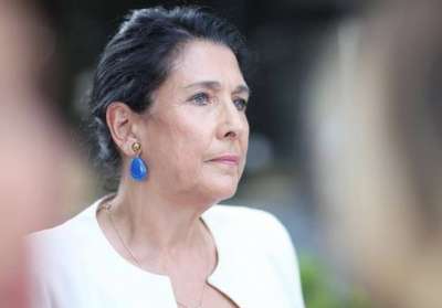 "მშვიდობა და უსაფრთხოება მნიშვნელოვანია"- სალომე ზურაბიშვილი აზერბაიჯანისა და სომხეთის დაპირისპირებაზე