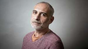 პოეტი ზვიად რატიანი პოლიციელზე თავდასხმის ბრალდებით დააკავეს