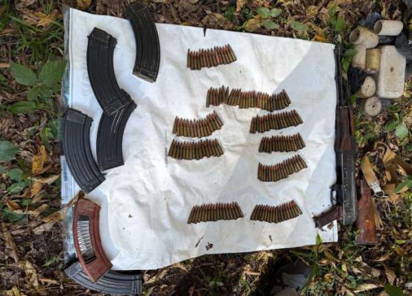 სუს-მა ჩატაევის დაჯგუფების სამალავი აღმოაჩინა, საიდანაც სხვადასხვა სახის ასაფეთქებელი და საბრძოლო მასალა ამოიღო