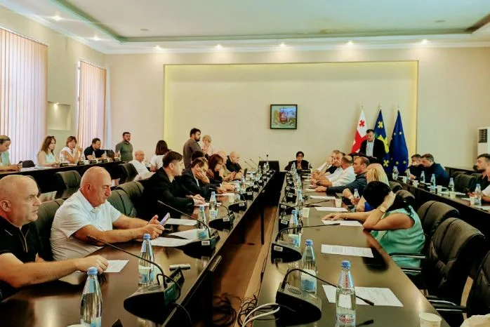ქუთაისის მუნიციპალიტეტის საკრებულომ რიგით მე-11 სხდომაზე 16 საკითხი დაამტკიცა