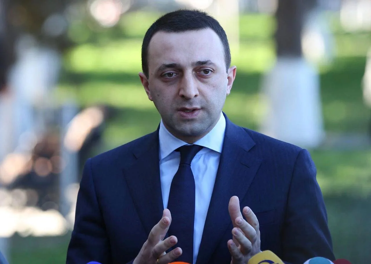 “დღეიდან, ჩემი და ჩემი ოჯახის უსაფრთხოებაზე სრული პასუხისმგებლობა ეკისრება ბიძინა ივანიშვილს და მთელ ხელისუფლებას!”